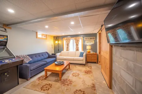 32 Old Town Road Dover VT 05356