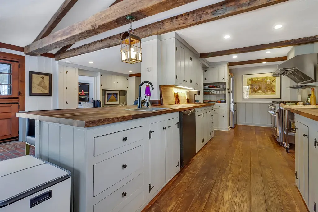 180 Grove Street Rutland City VT 05701