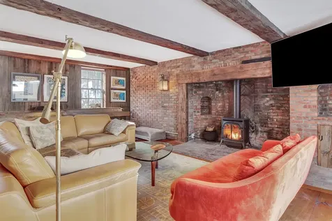 180 Grove Street Rutland City VT 05701