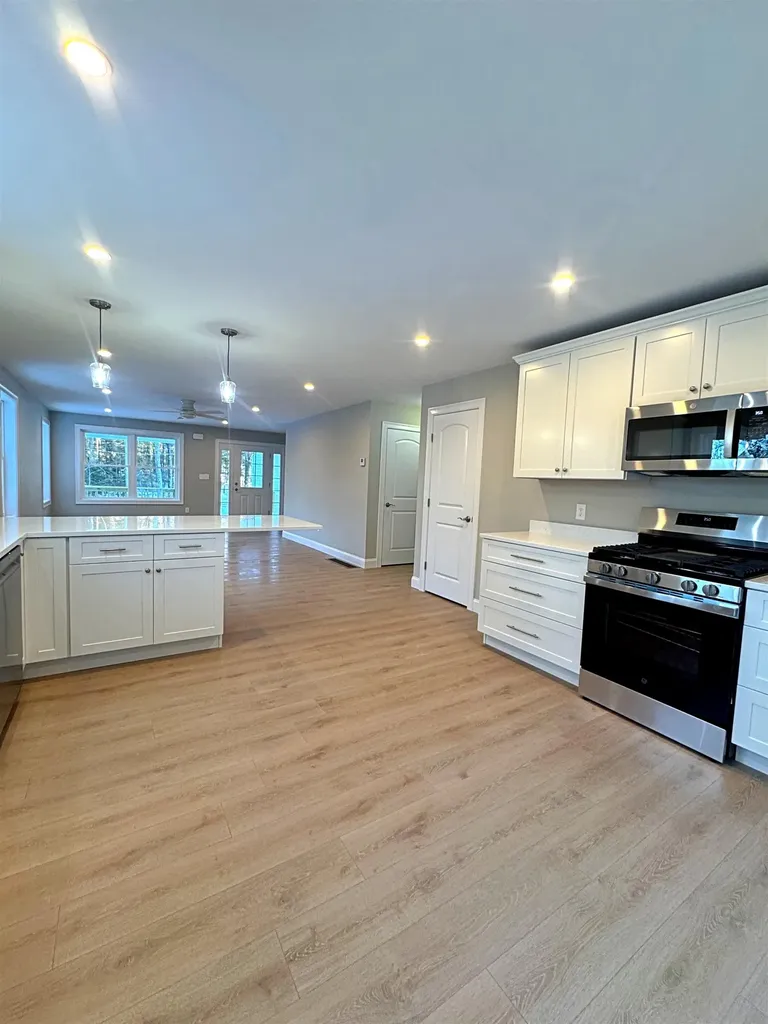 69 Peaslee Hill Road Weare NH 03281