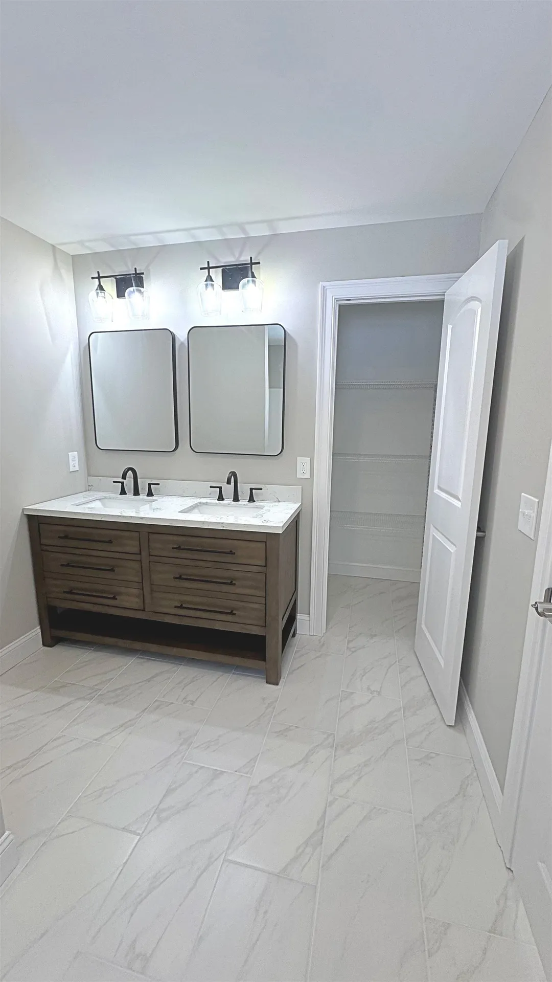 69 Peaslee Hill Road Weare NH 03281