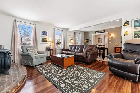 33 Endicott Street Wolfeboro NH 03894