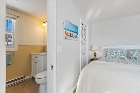 33 Endicott Street Wolfeboro NH 03894