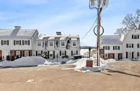 33 Endicott Street Wolfeboro NH 03894