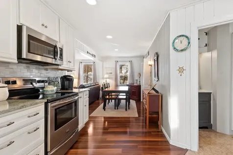 33 Endicott Street Wolfeboro NH 03894