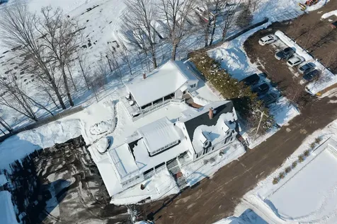 33 Endicott Street Wolfeboro NH 03894