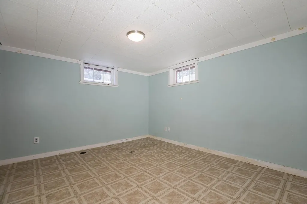 13 Spruce Drive Dover NH 03820