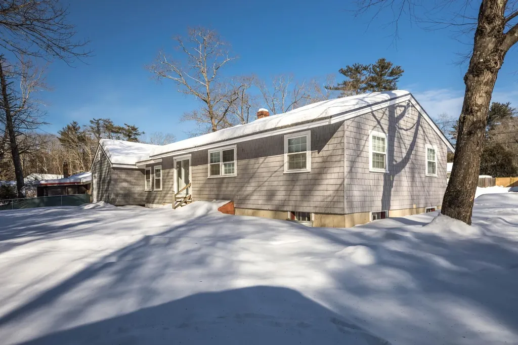 13 Spruce Drive Dover NH 03820