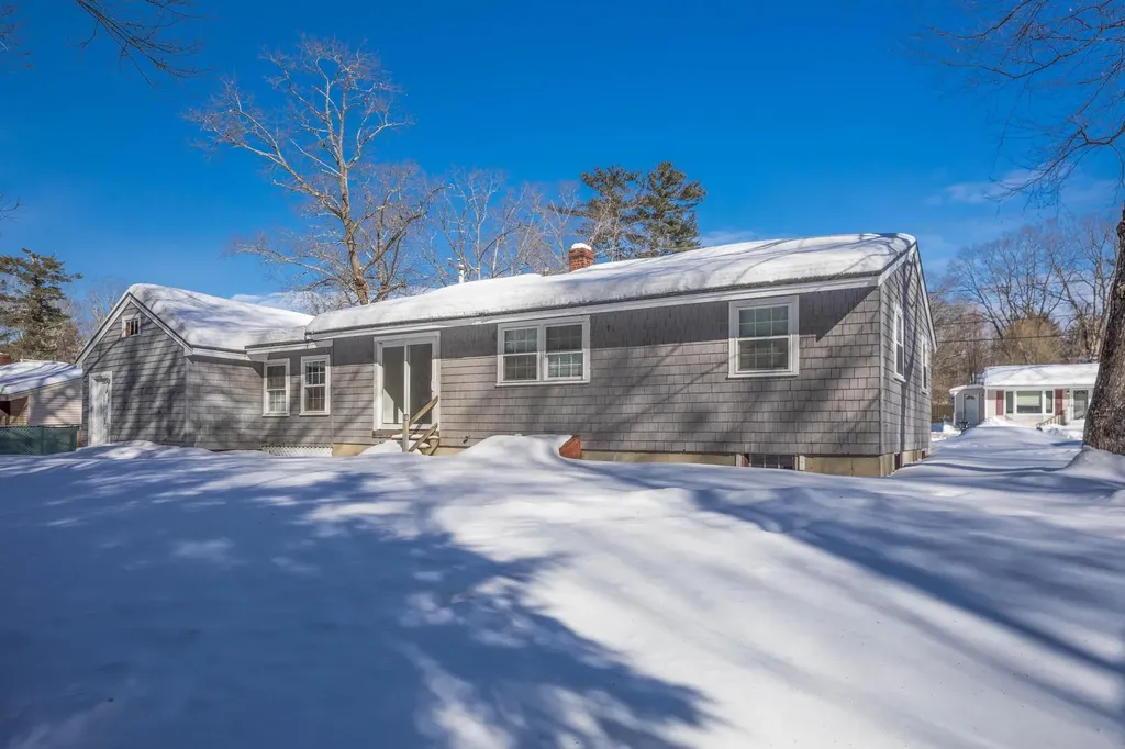 13 Spruce Drive Dover NH 03820