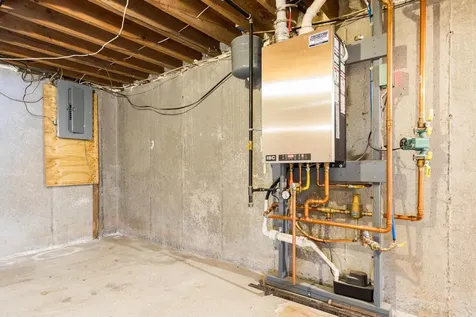 13 Spruce Drive Dover NH 03820