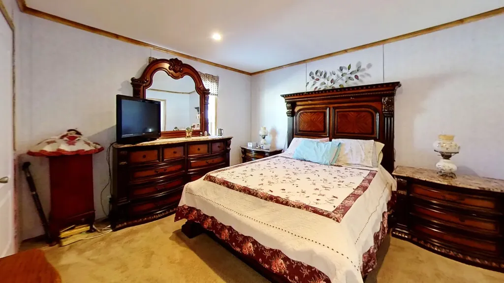 43 Crystal Lane Lyndon VT 05851