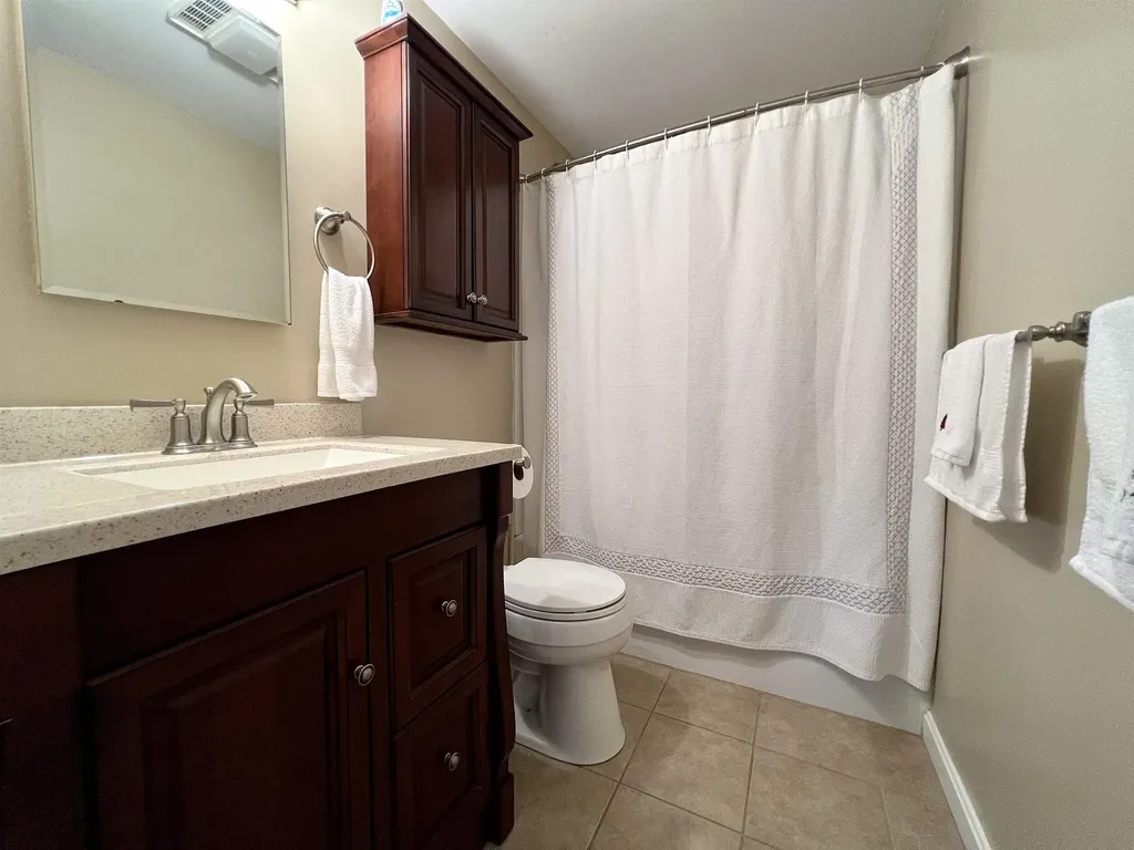 1011 Laconia Road Tilton NH 03276