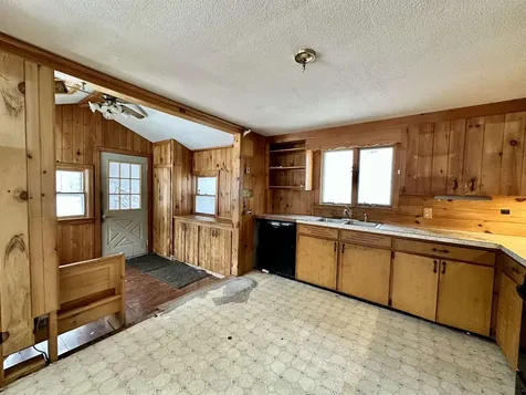 31 Dam Road Chittenden VT 05737