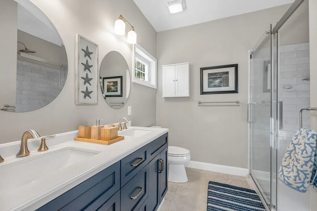 8 Crown Point Circle Merrimack NH 03054