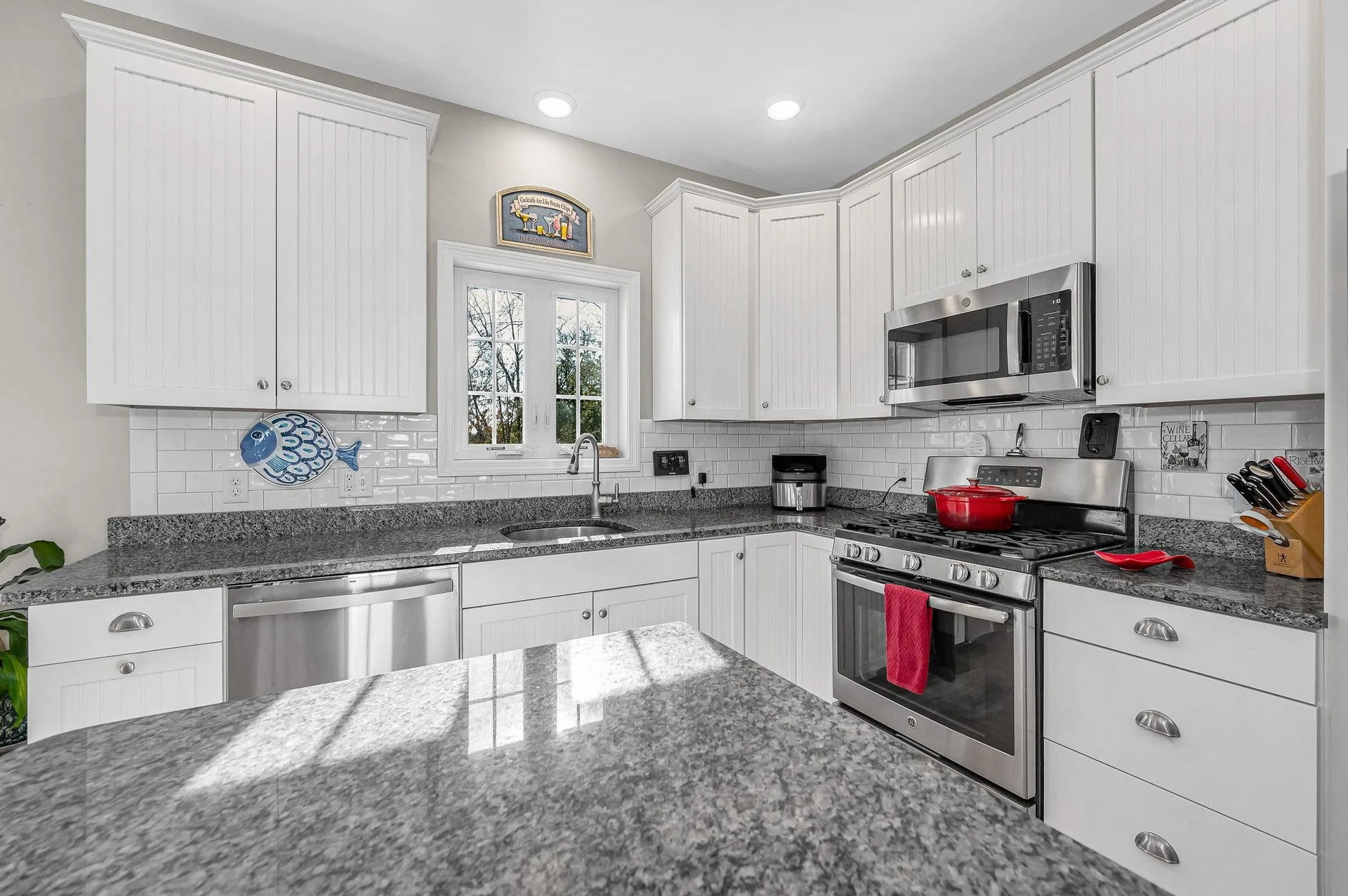 8 Crown Point Circle Merrimack NH 03054