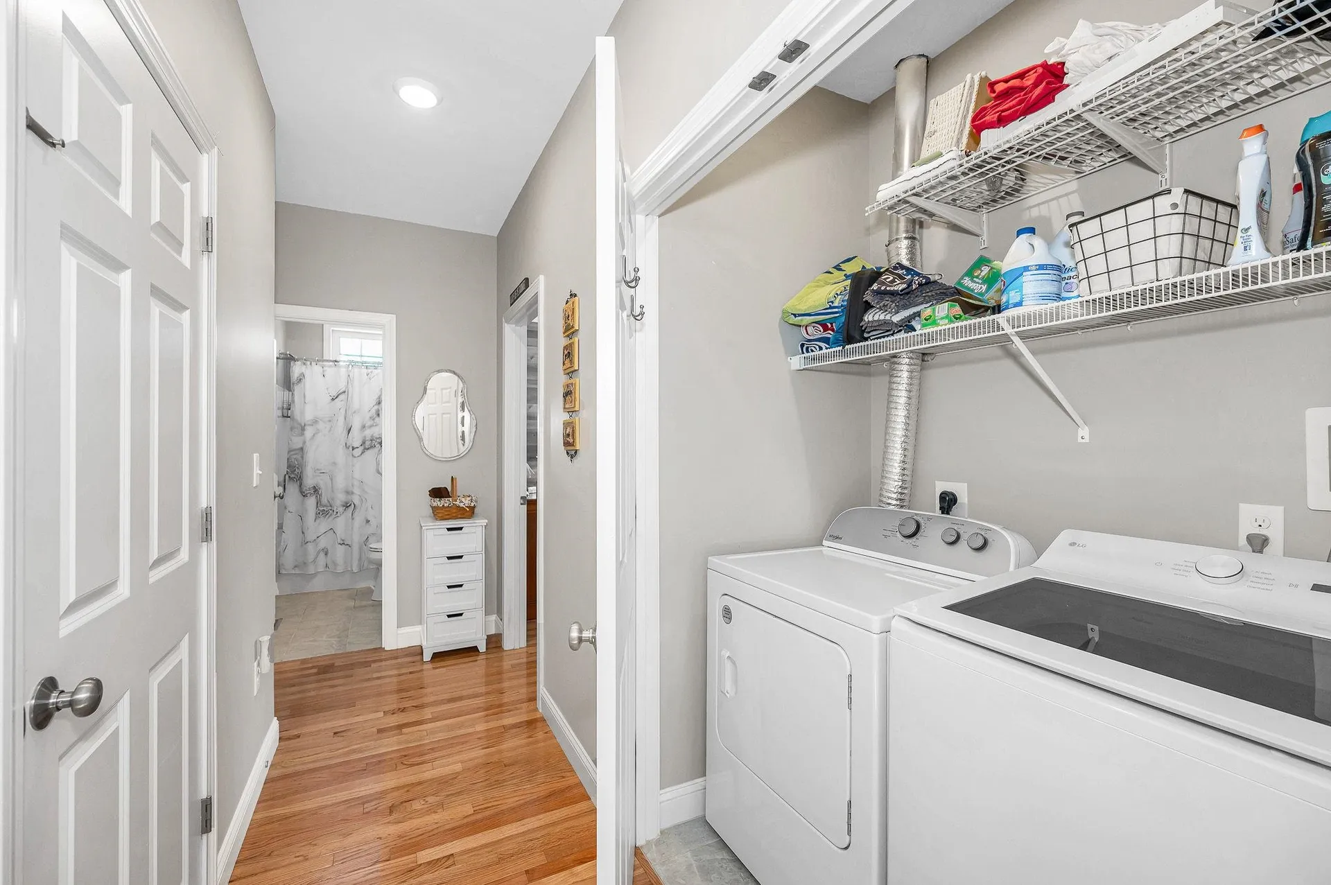 8 Crown Point Circle Merrimack NH 03054