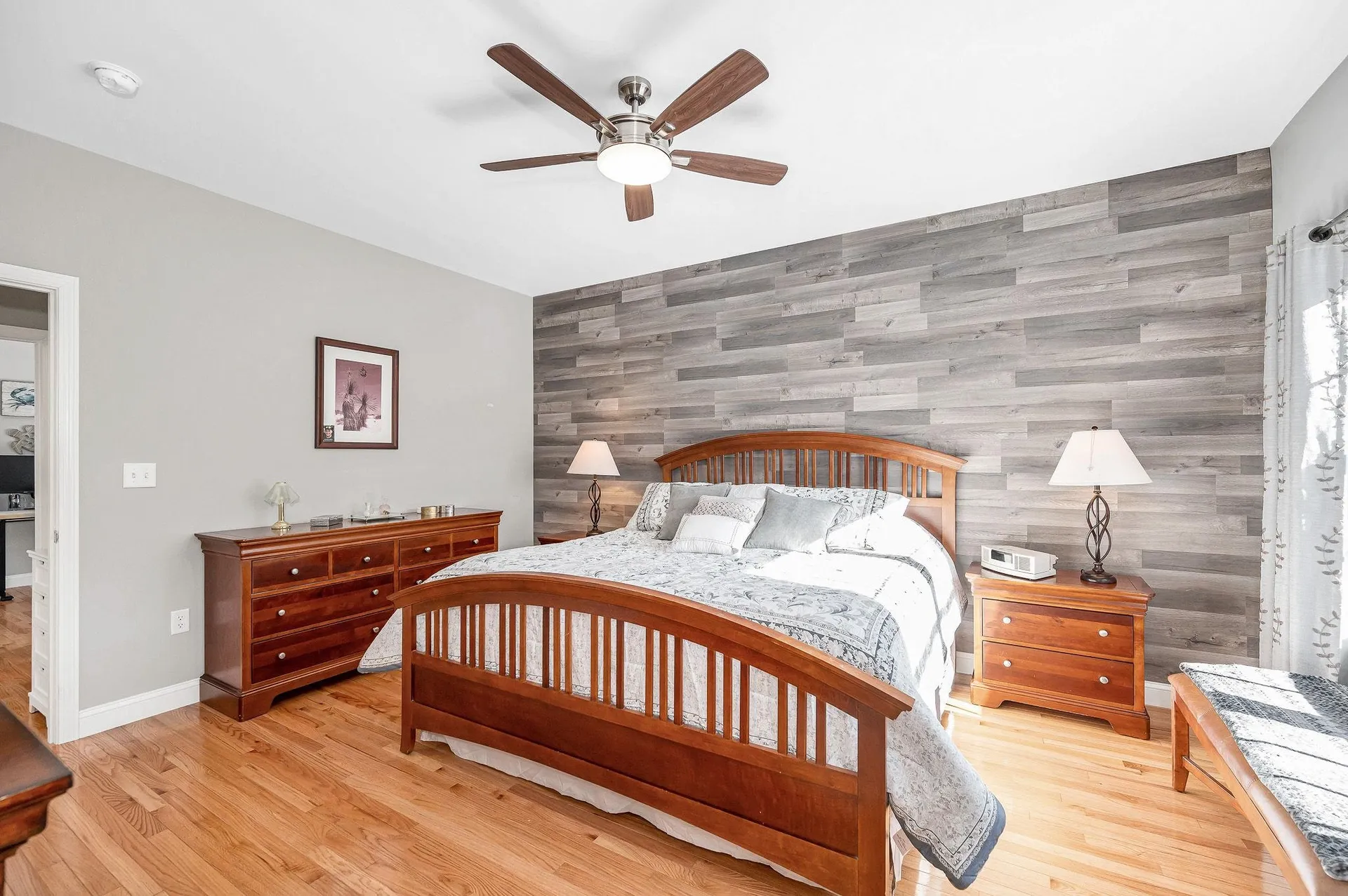 8 Crown Point Circle Merrimack NH 03054