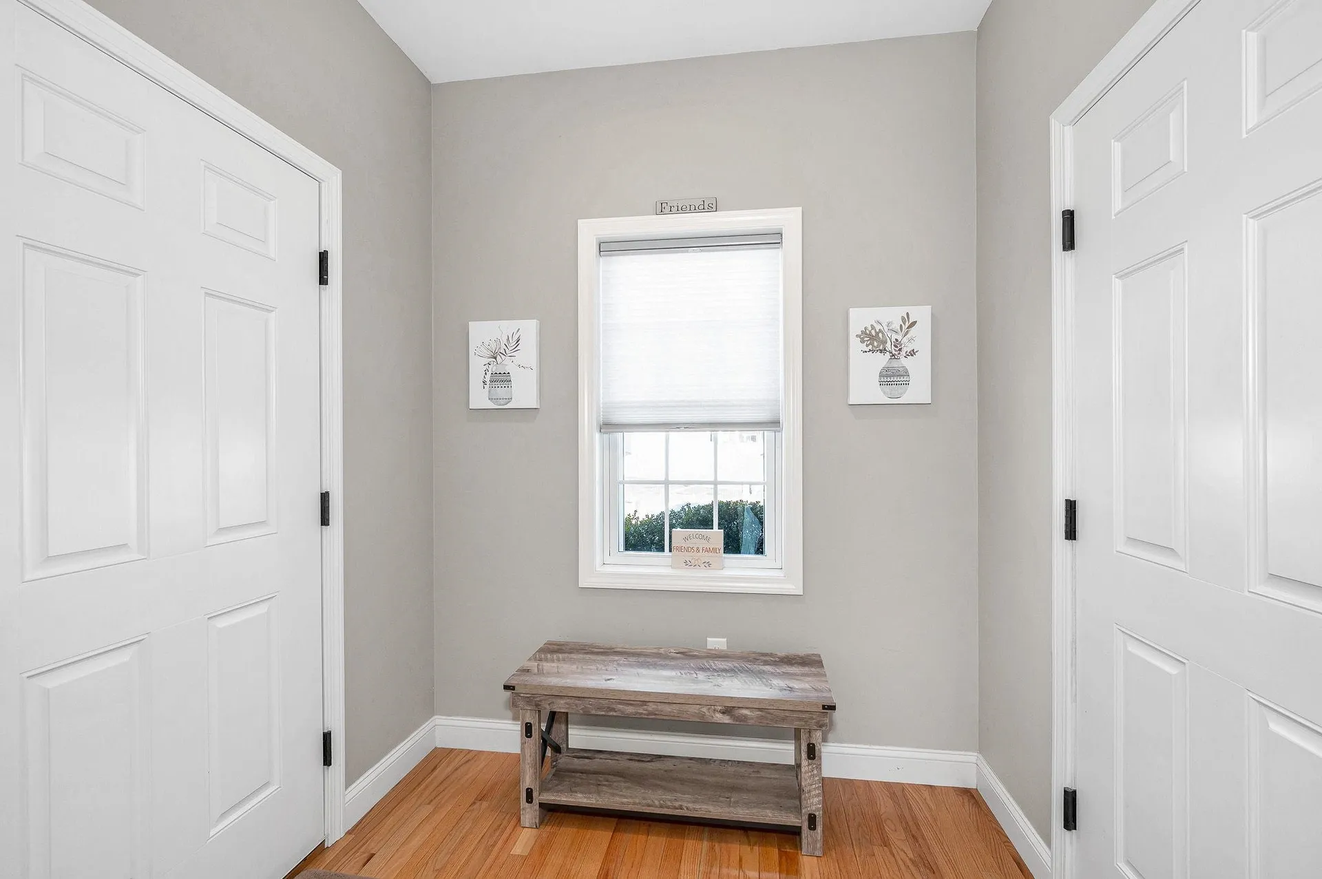 8 Crown Point Circle Merrimack NH 03054