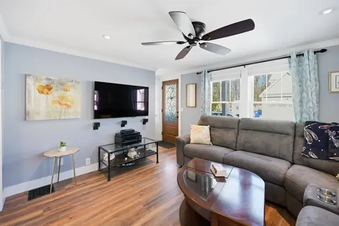 38 Armand Avenue Manchester NH 03103