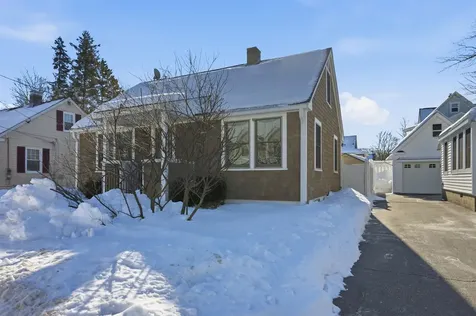 38 Armand Avenue Manchester NH 03103