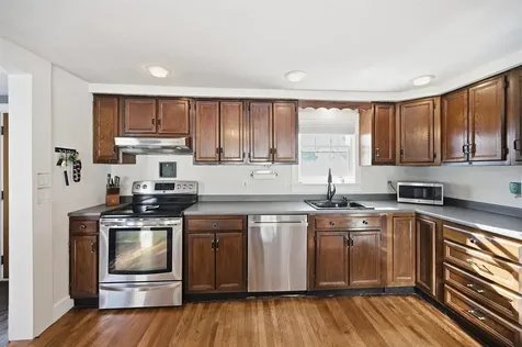 38 Armand Avenue Manchester NH 03103