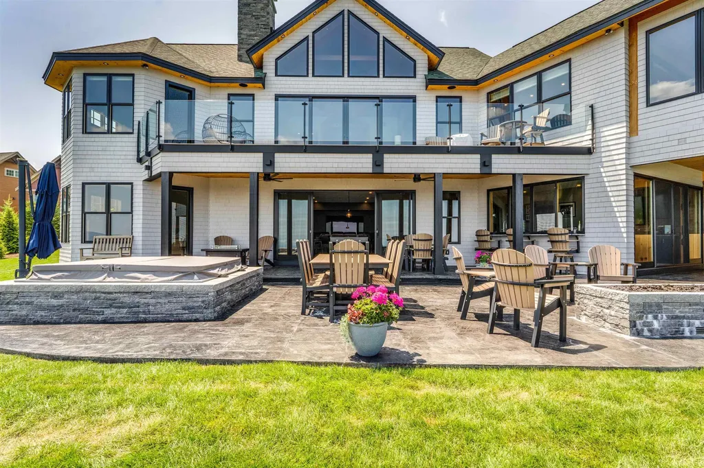 175 Akwa Vista Laconia NH 03246