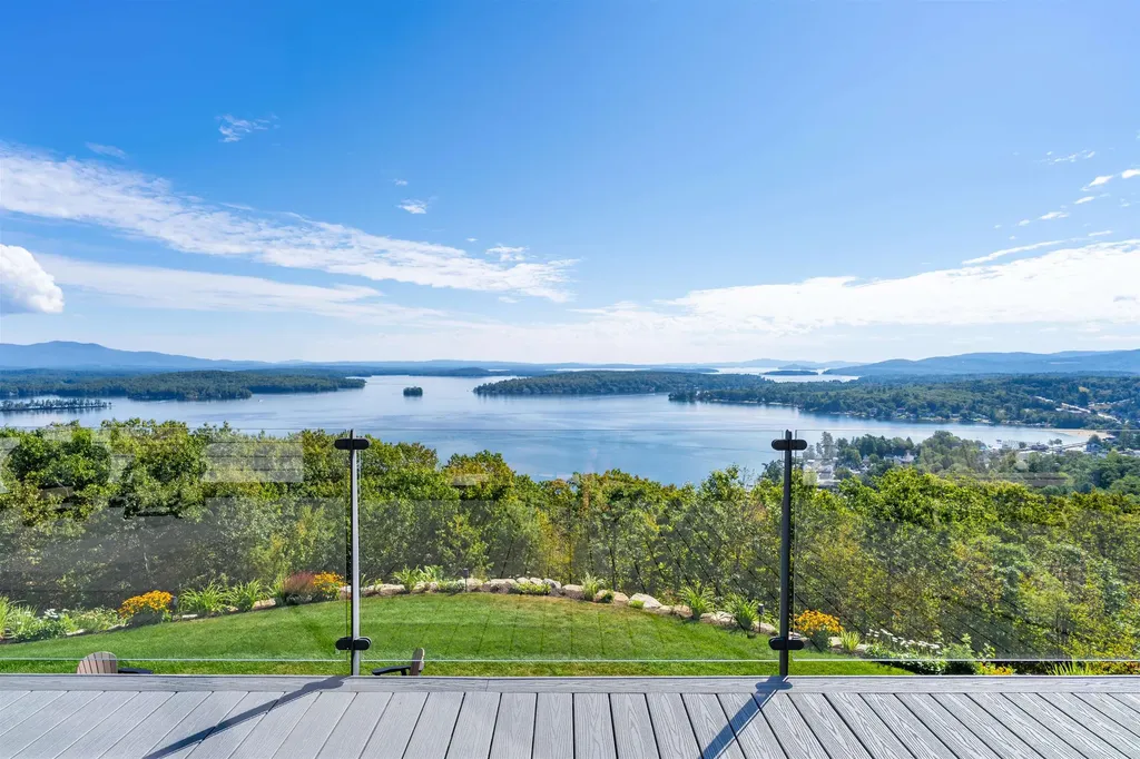 175 Akwa Vista Laconia NH 03246