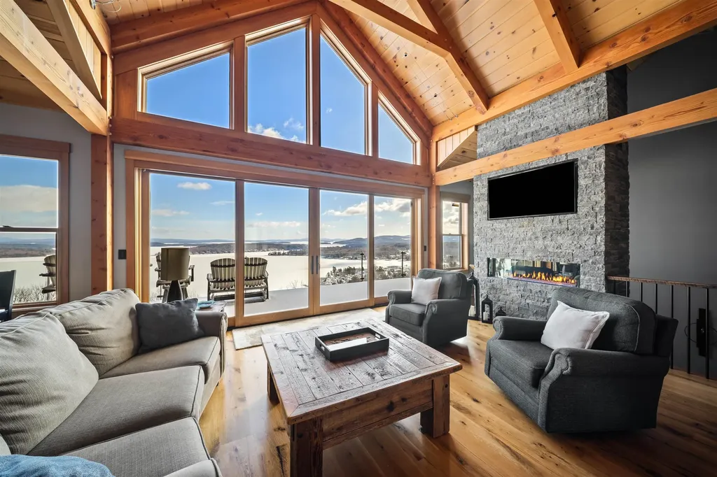 175 Akwa Vista Laconia NH 03246