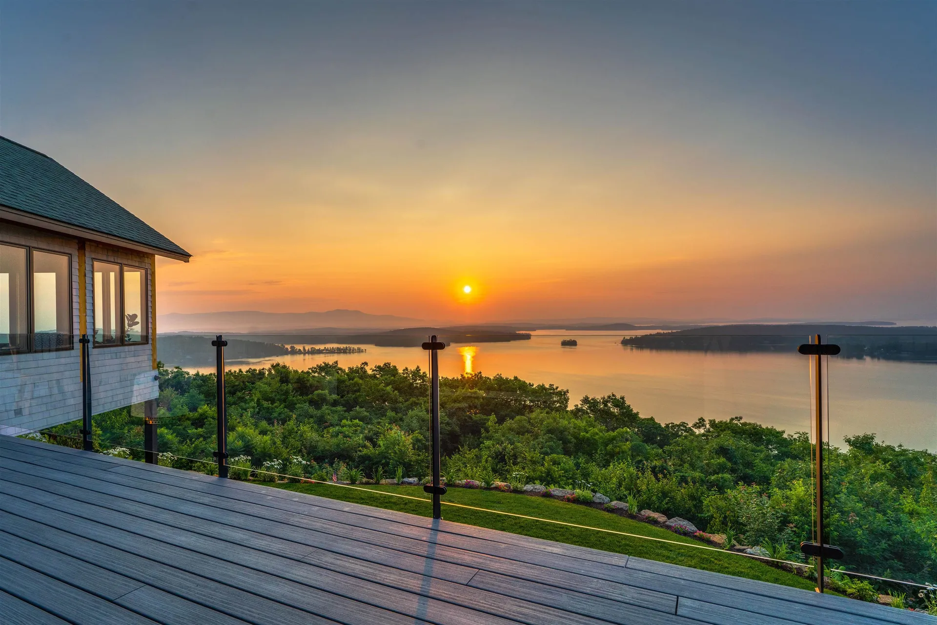 Laconia NH, 175 Akwa Vista