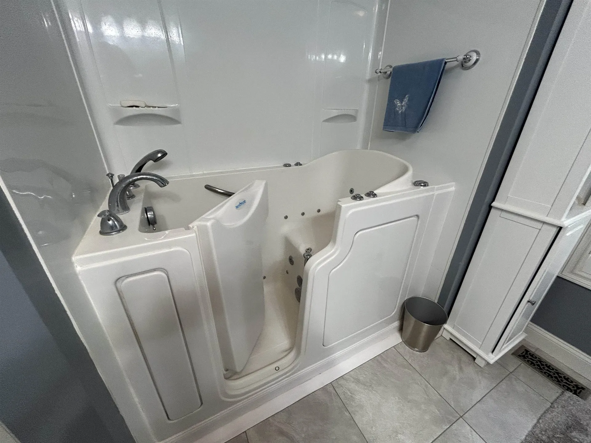 7 Hilltop Lane Brentwood NH 03833