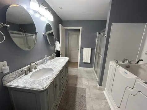 7 Hilltop Lane Brentwood NH 03833