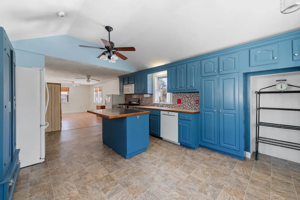 45 Fourth Street Bristol NH 03222