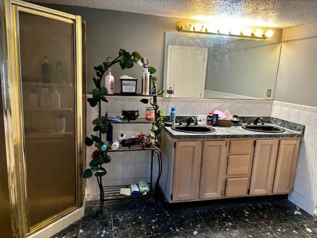 11 Wellesley Drive Pelham NH 03076