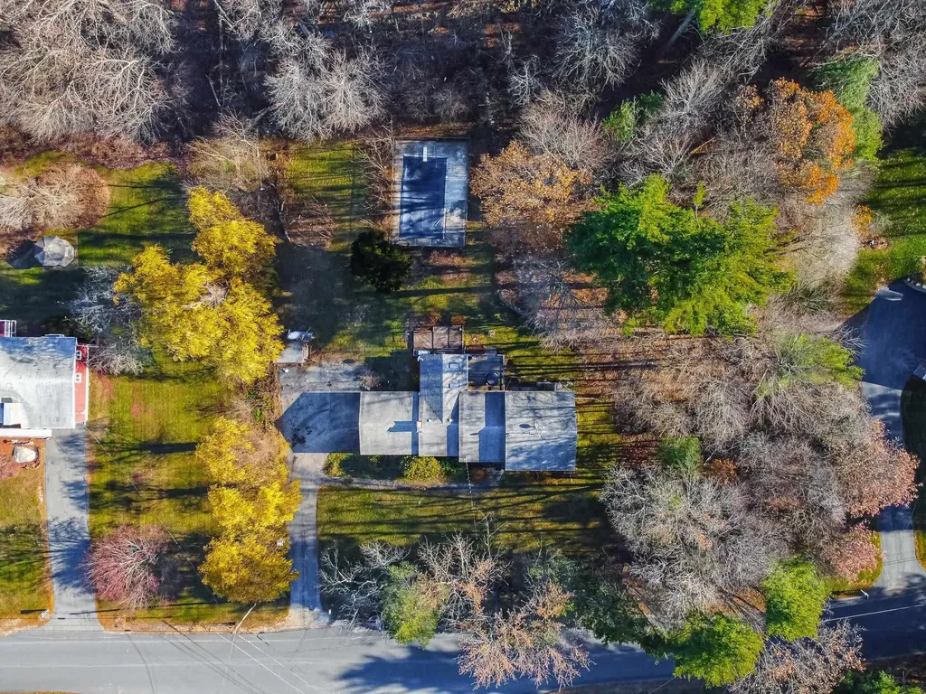 11 Wellesley Drive Pelham NH 03076