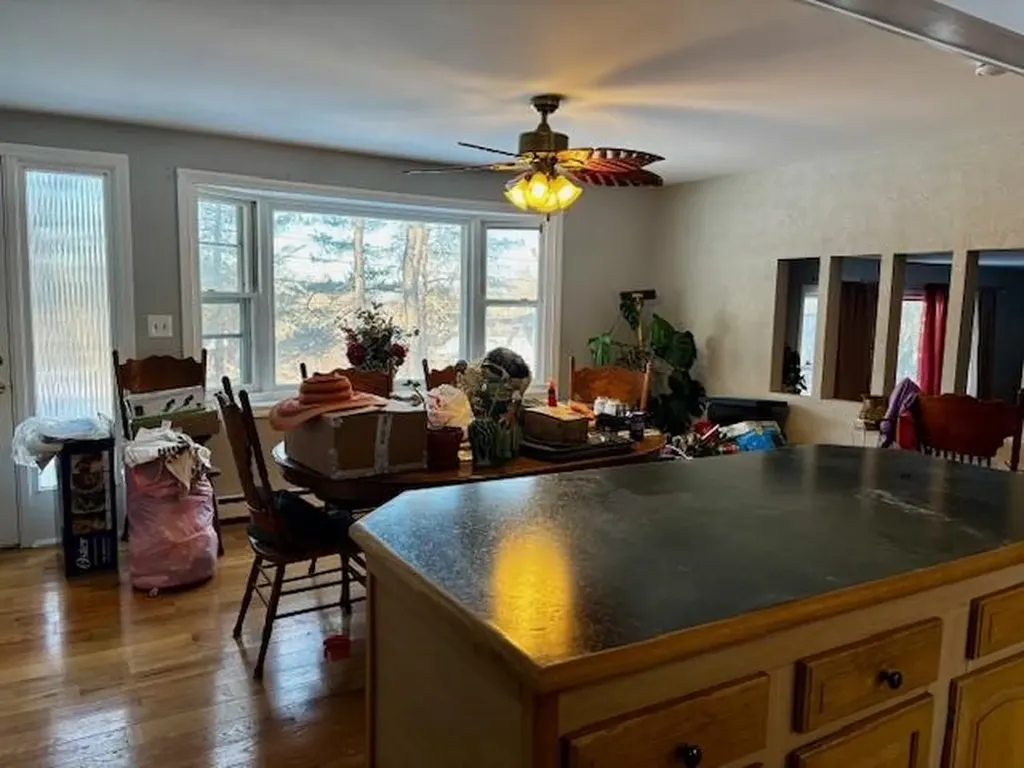 11 Wellesley Drive Pelham NH 03076
