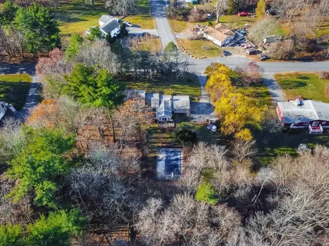 11 Wellesley Drive Pelham NH 03076