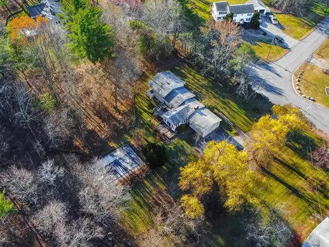 11 Wellesley Drive Pelham NH 03076