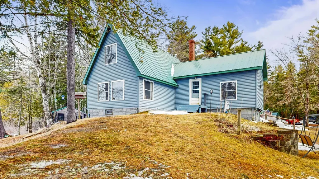 15 Hamlin Loop Bingham ME 04942