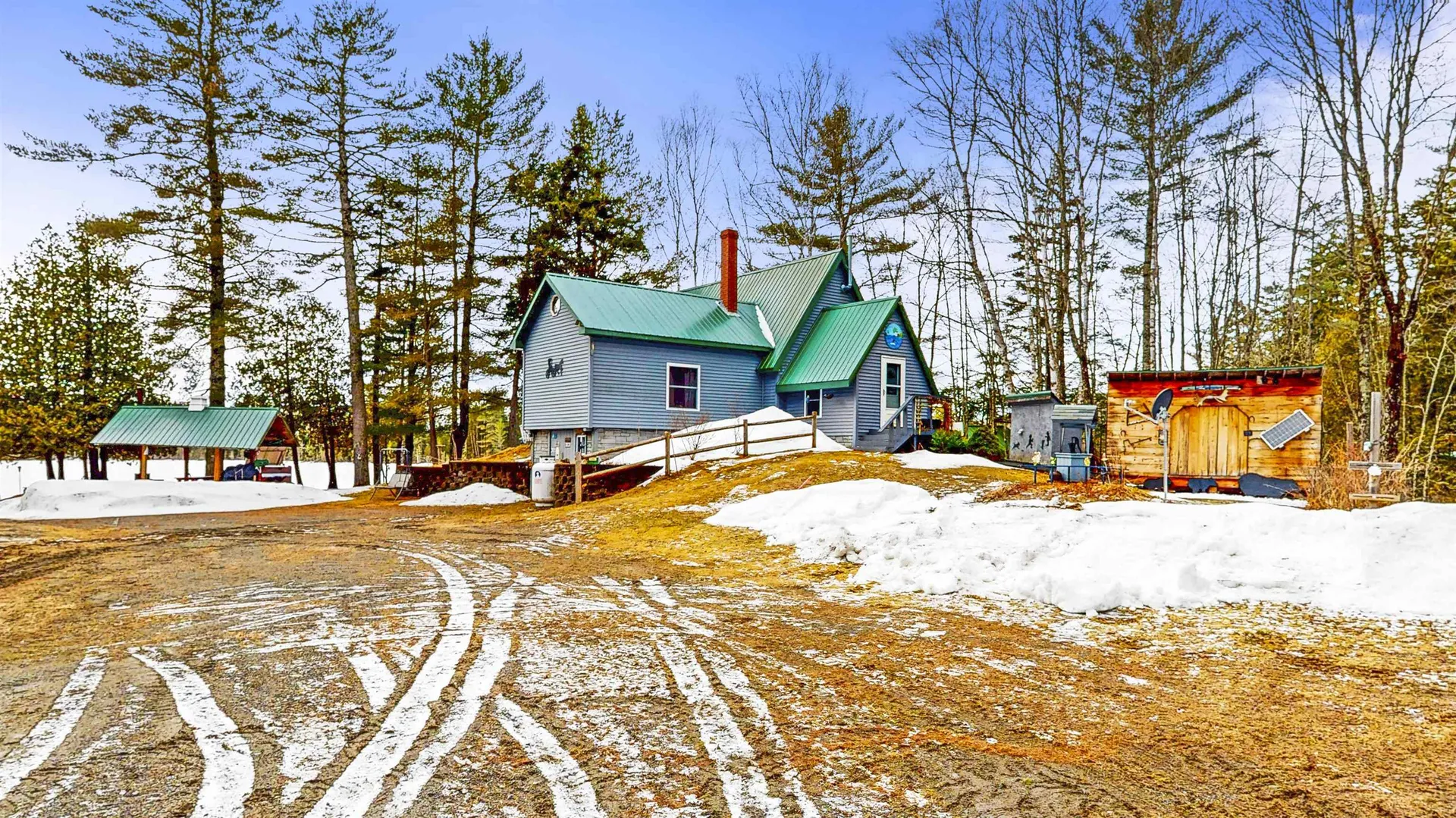 15 Hamlin Loop Bingham ME 04942