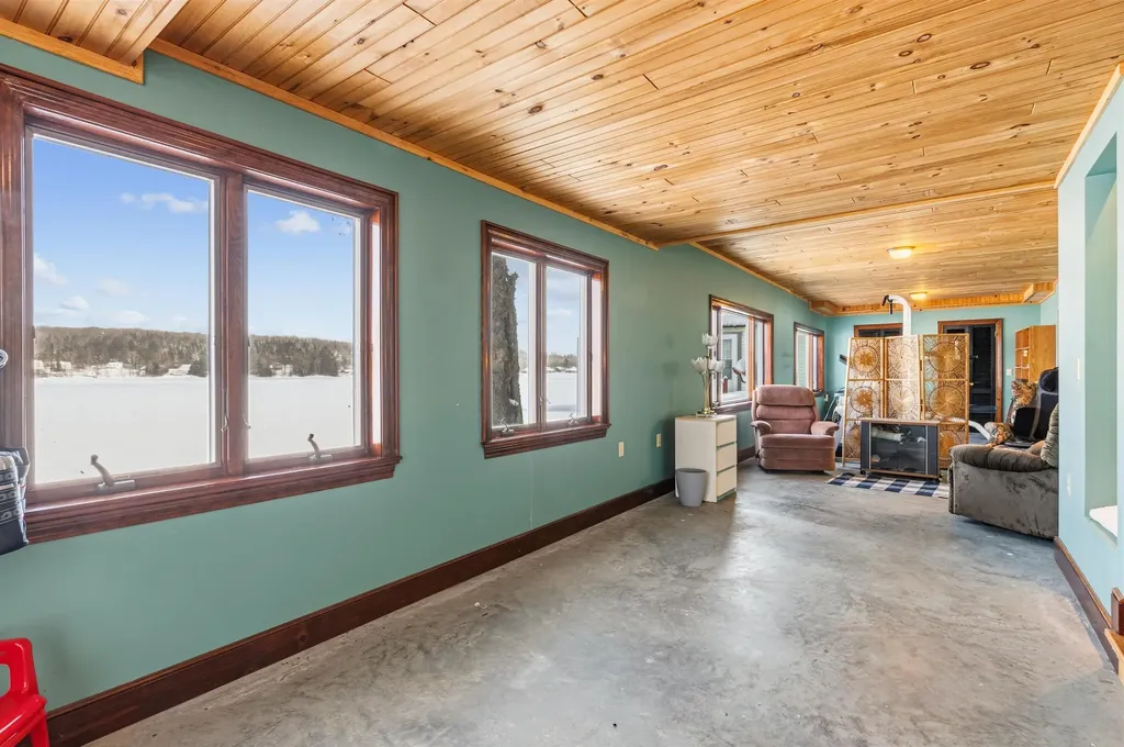 4012 Vt Route 114 Canaan VT 05903