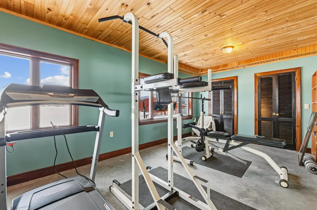 4012 Vt Route 114 Canaan VT 05903