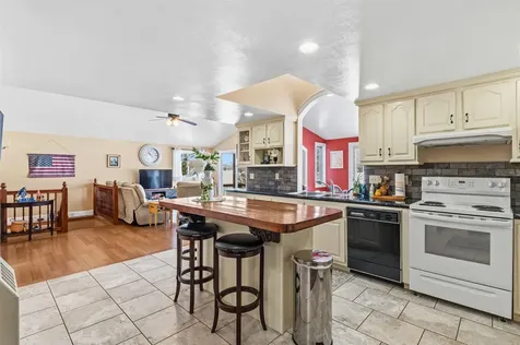 4012 Vt Route 114 Canaan VT 05903