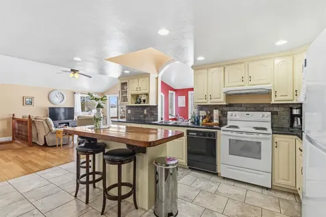 4012 Vt Route 114 Canaan VT 05903