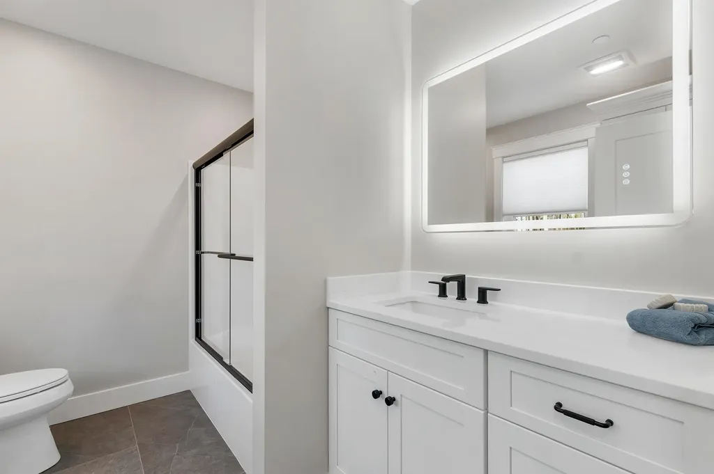 60 White Oaks Road Laconia NH 03246