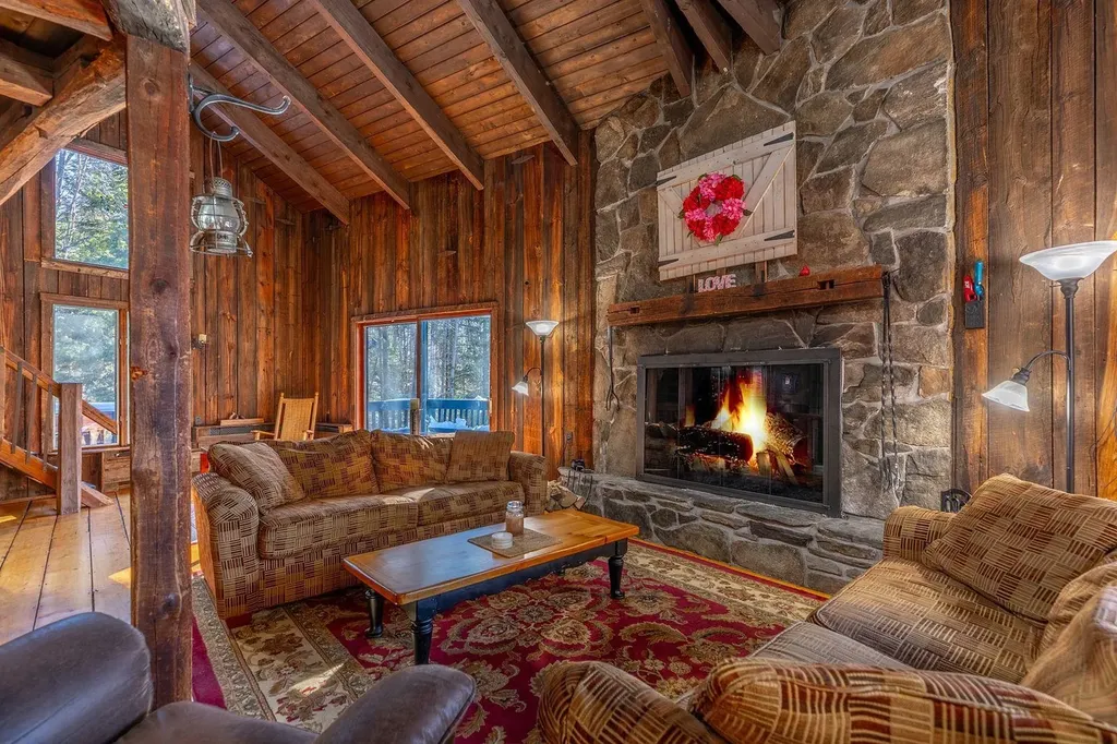 373 Vermont Route 11 Londonderry VT 05148