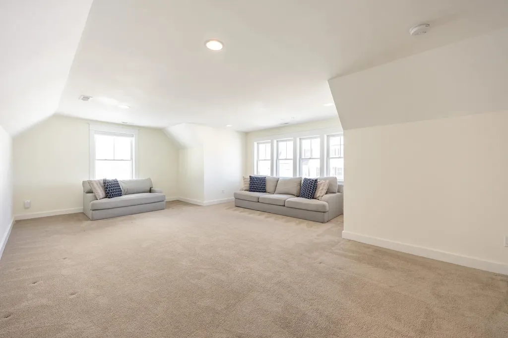 36 Eisenhower Drive Rochester NH 03867