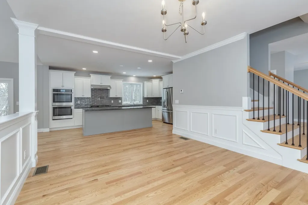 821 Cross Country Road Pembroke NH 03275