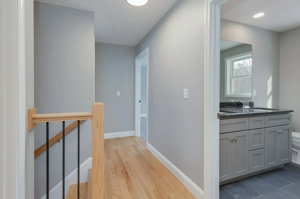 821 Cross Country Road Pembroke NH 03275