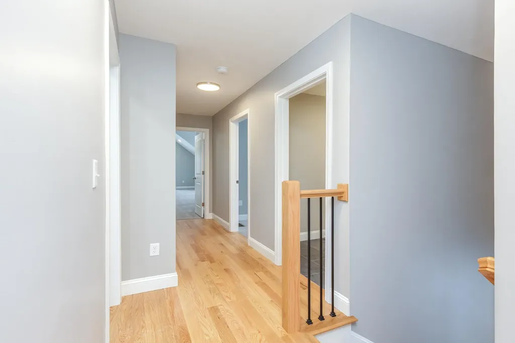 821 Cross Country Road Pembroke NH 03275