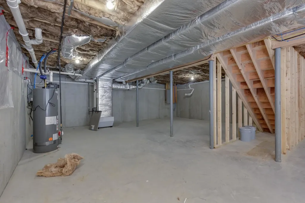 821 Cross Country Road Pembroke NH 03275